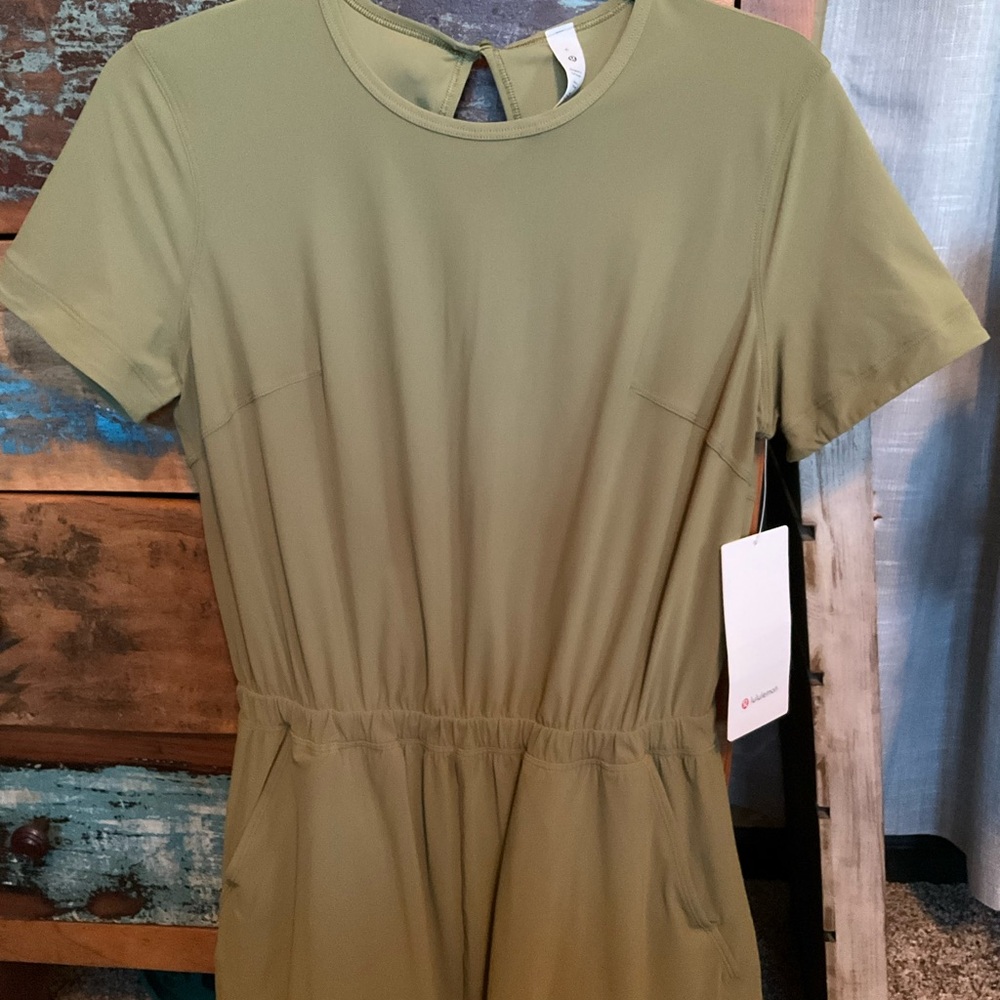 Lululemon romper NWT